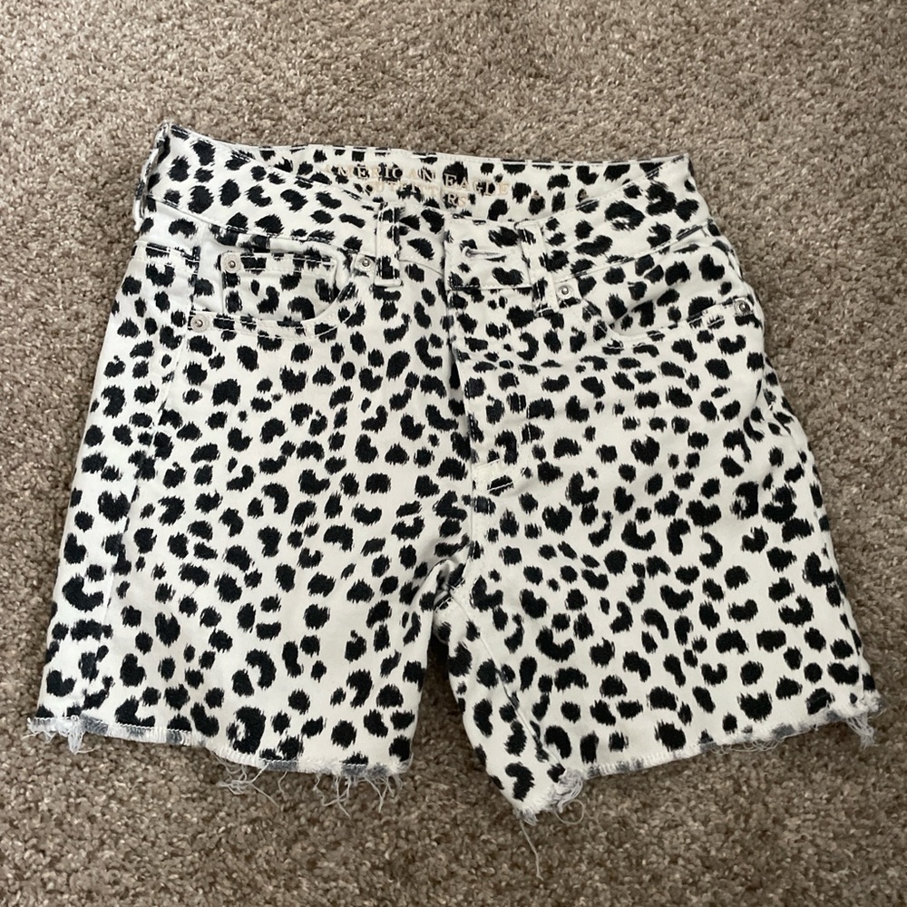 American Eagle Women’s Leopard Print Stretch Shorts